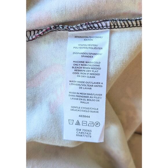 Ann Taylor Factory Top XL Black Pink Red Bold Floral Print 34 Sleeve Stretch - Picture 10 of 10